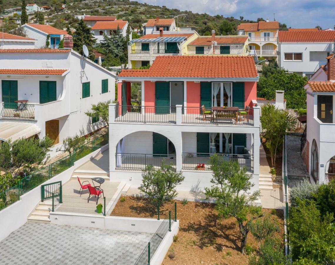 Villa Basic 세비드 외부 사진